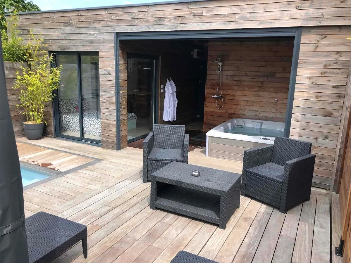 Loft Privatise Avec Spa Xxl Et Piscine Chauffee Bruz